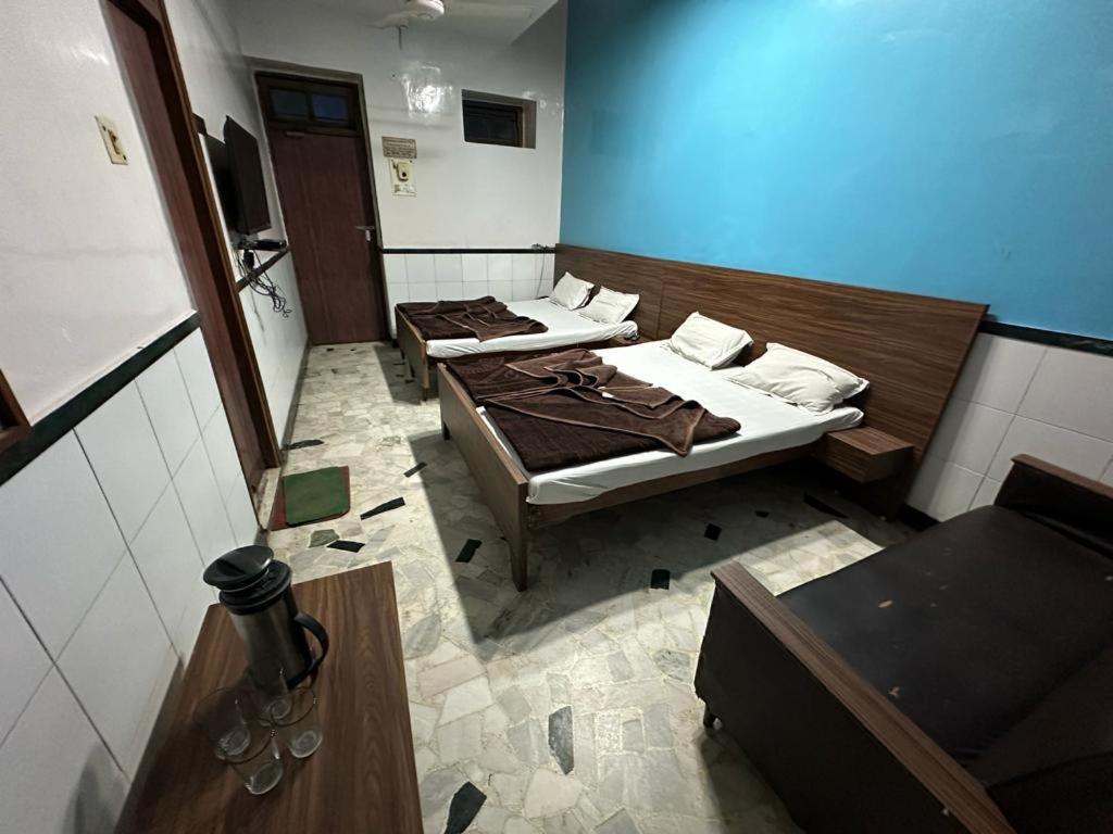 New Royal Hotel Delhi  Exterior photo
